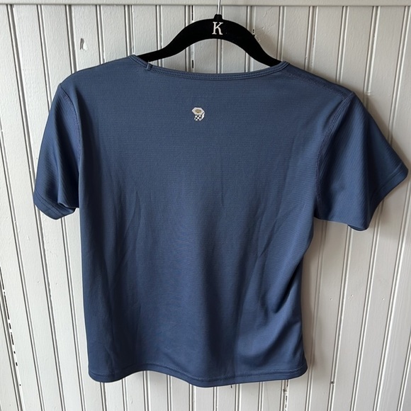 Mountain Hardwear Women’s Mountain Above the Clouds T-Shirt Size Small - Picture 2 of 9